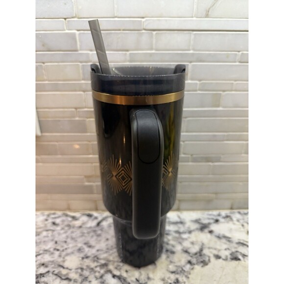 Stanley Deco Collection Gloss Black The Flowstate Quencher H2.0 40oz Tumbler - Picture 3 of 6